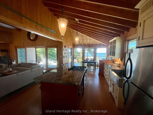 D-44 Wallbridge Island N/A, Home with 5 bedrooms, 3 bathrooms and 4 parking in Parry Sound Remote Area ON | Image 14