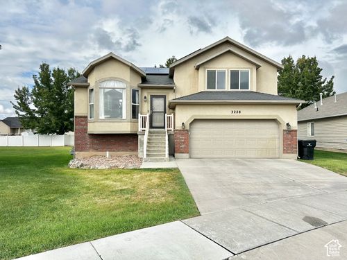 3228 W 525 N, West Point, UT, 84015-7462 | Card Image