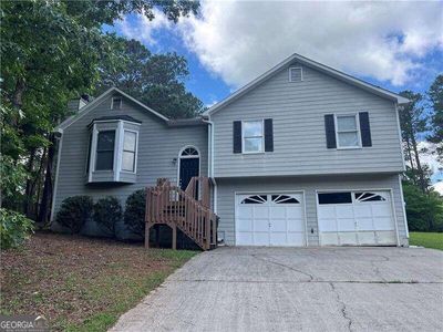 142 Silverthorne Trail, House other with 3 bedrooms, 2 bathrooms and 2 parking in Douglasville GA | Image 1