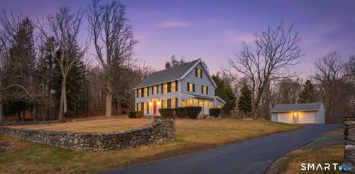 292 Park Road Ext, Middlebury, CT, 06762-1601 | Card Image