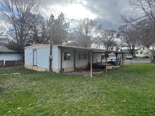 1705 Etna St, Klamath Falls, OR, 97603-4813 | Card Image