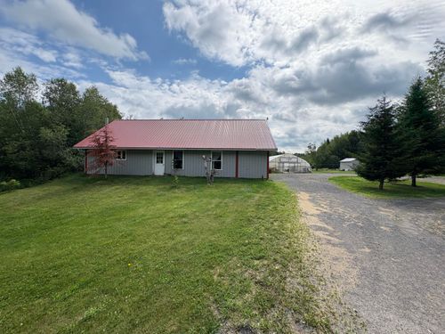 232 Quarry Rd, Burke, NY, 12917-2010 | Card Image