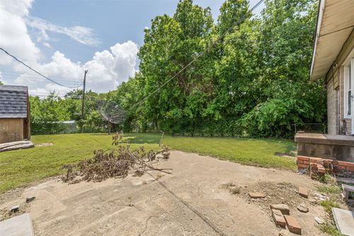 1112 E Ann Arbor Avenue, Dallas, TX, 75216 | Card Image