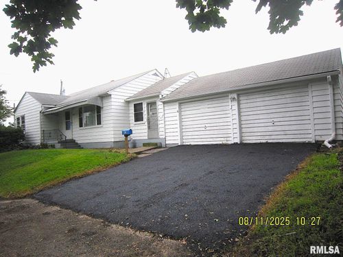 901 29th Ave, Rock Island, IL, 61201-5234 | Card Image