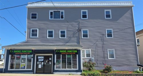 apt-3-62 Main Rd, Tiverton, RI, 02878-1154 | Card Image