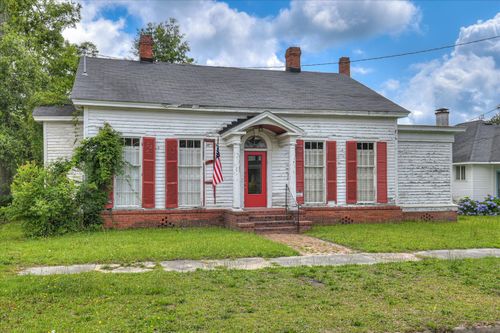 818 Academy Ave, Waynesboro, GA, 30830-1239 | Card Image