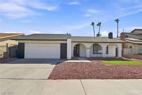 3540 Moraga Dr, Las Vegas, NV, 89103-1035 | Card Image