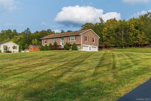 376 Wade Rd, Liberty, NY, 12754-2825 | Card Image