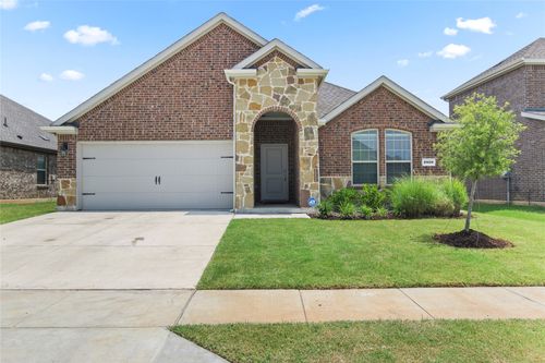 2920 Pinecrest Dr, Providence Village, TX, 76227-5888 | Card Image