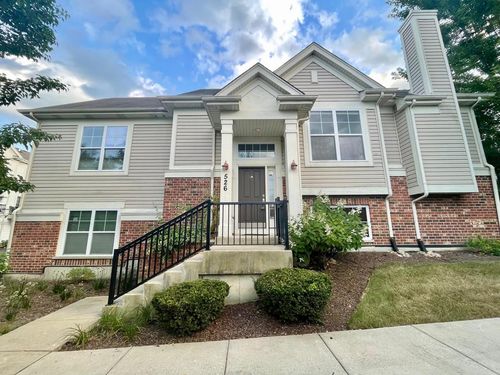 526-526 Grosvenor Ln, Aurora, IL, 60504-4410 | Card Image