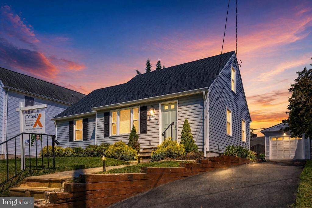 Residential in ROCKVILLE 2