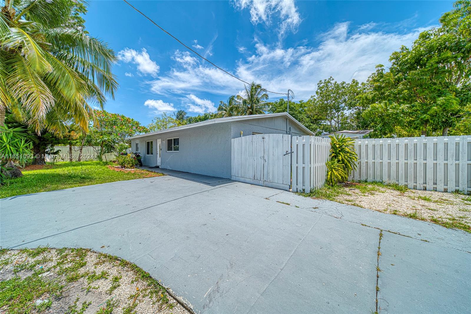 Southgate Blvd, Margate, FL 33068