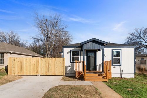 1909 Wiseman Avenue, Fort Worth, TX, 76105 | Card Image