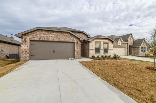 635 Frio Ln, Aubrey, TX, 76227-4652 | Card Image