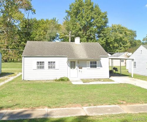 1104 Bel Aire Drive, Belleville, IL, 62220 | Card Image