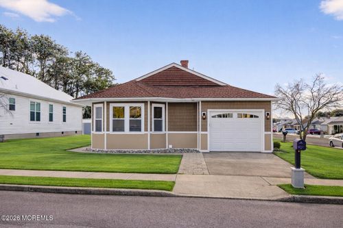 199 Canterbury Ln, Berkeley, NJ, 08757-6580 | Card Image