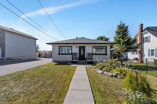 460-462 Main St, Plantagenet, ON, K0B1L0 | Card Image