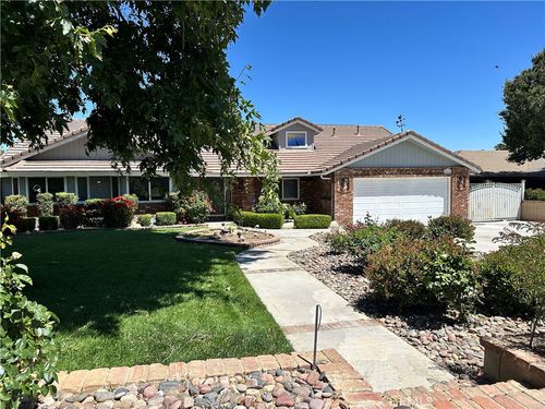 4761 W Avenue N, Quartz Hill, CA, 93536-2463 | Card Image