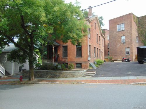 2-205 Union St, Poughkeepsie, NY, 12601-3089 | Card Image