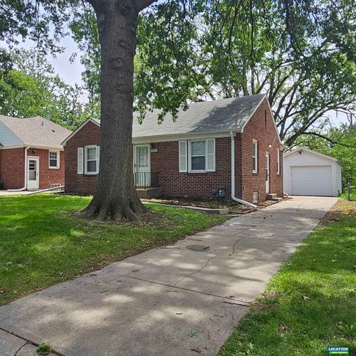 4025 Everett Street, Lincoln, NE, 68506 | Card Image