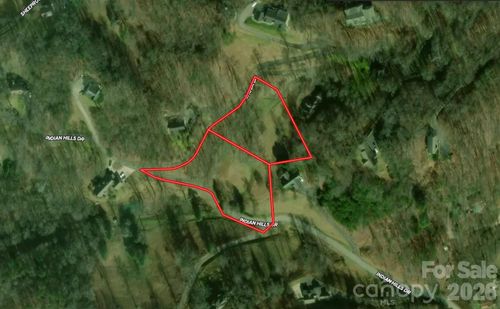 18 Indian Hills Drive, Whittier, NC, 28789 | Card Image