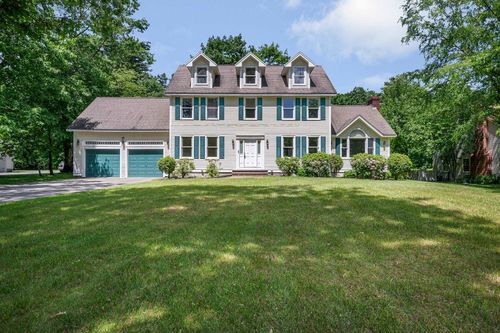 22 Greenfield Dr, Plaistow, NH, 03865-2345 | Card Image