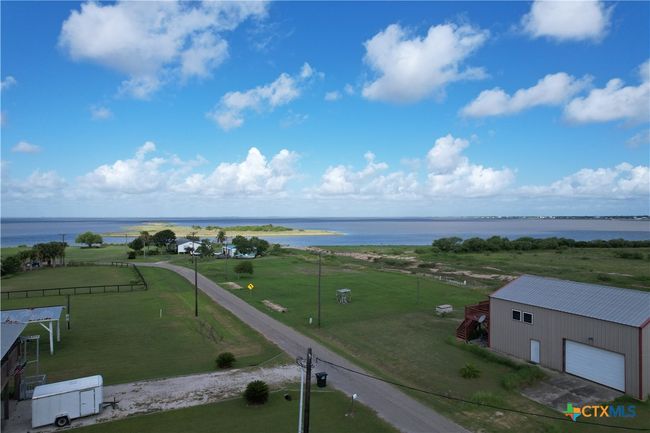 700 Swan Point Marina Rd, House other with 3 bedrooms, 3 bathrooms and null parking in Seadrift TX | Image 8