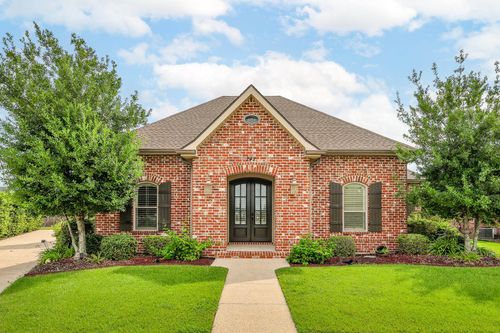 242 Jaden Ln, Houma, LA, 70360-7726 | Card Image