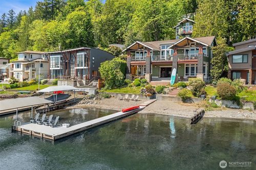 1624 Mallard Ln, Bellevue, WA, 98008-4504 | Card Image