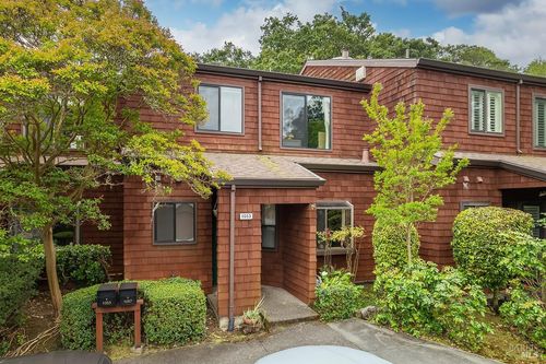 1053 Margaret Court, Novato, CA, 94947 | Card Image