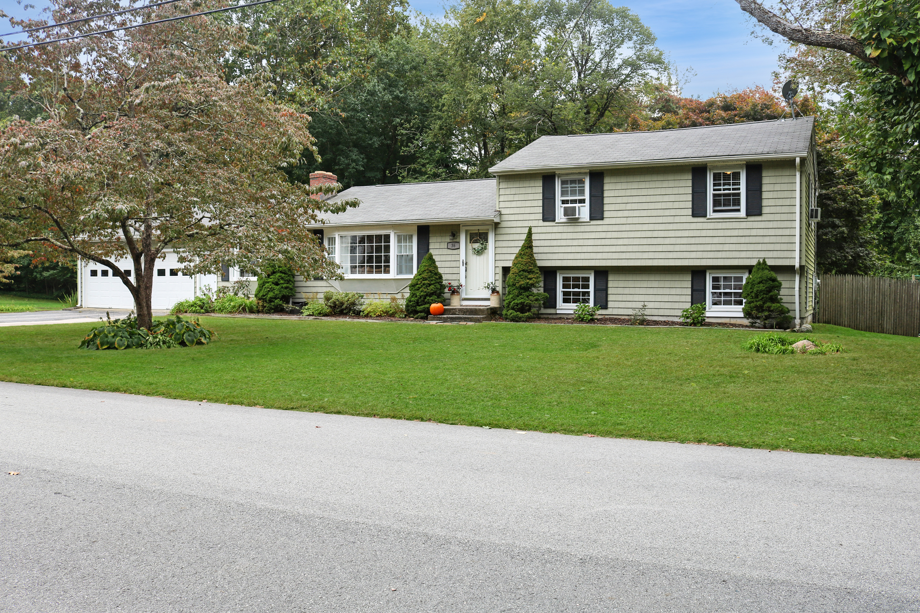 Pinecrest Rd, North Stonington, CT 06359