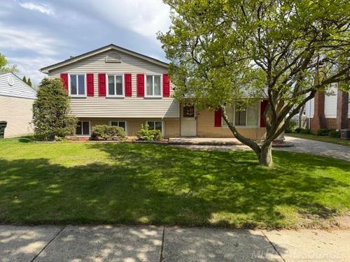 14137 Randall Dr, Sterling Heights, MI, 48313-3558 | Card Image