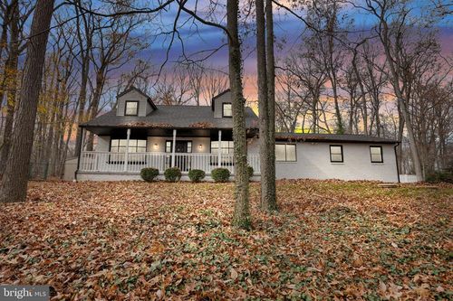 7923 Hickory Rd, STEWARTSTOWN, PA, 17363-9349 | Card Image