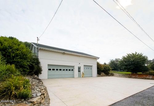 162 Walnut St, Coupon, PA, 16629-8419 | Card Image