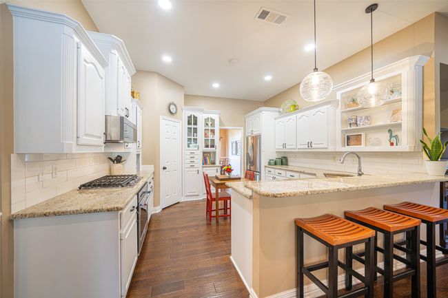 1022 High Meadow Dr, House other with 5 bedrooms, 3 bathrooms and null parking in Mount Vernon TX | Image 6