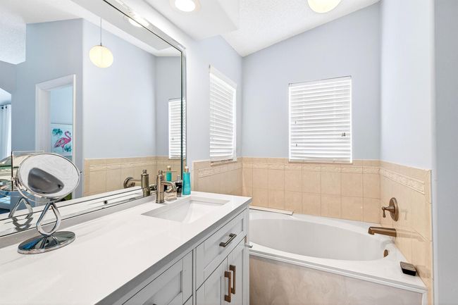 5086 Prairie Dunes Village Cir, House other with 3 bedrooms, 3 bathrooms and null parking in Lake Worth FL | Image 28