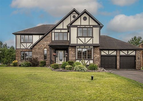6015 Lisi Gardens Dr, Syracuse, NY, 13212-1858 | Card Image