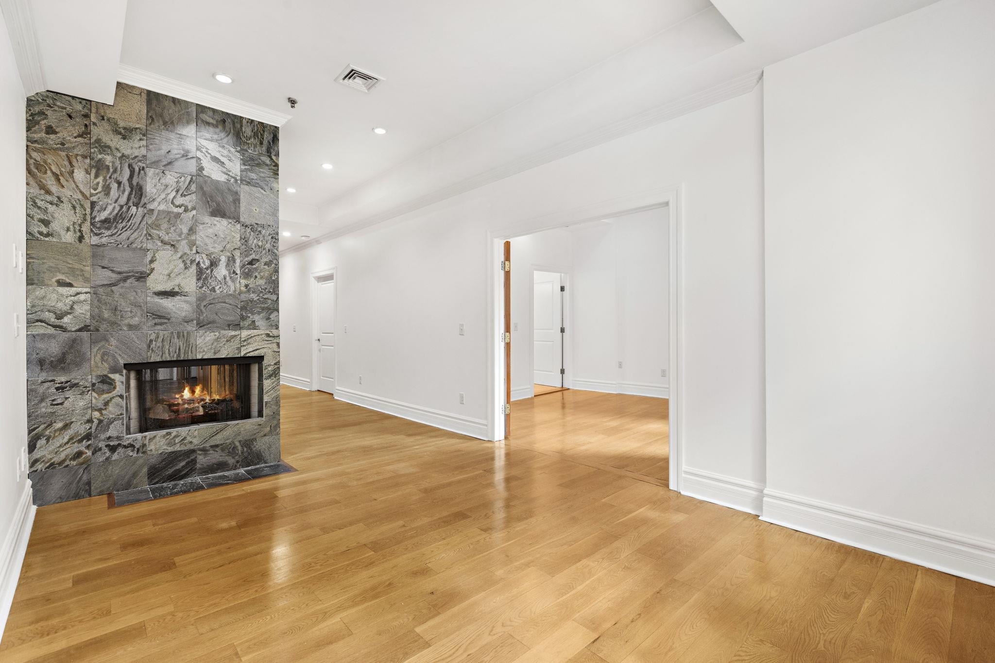 Residential Lease in JC, Downtown