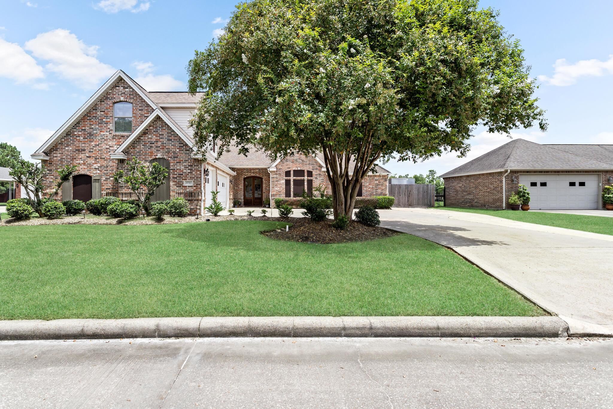 Champions Dr, Beaumont, TX 77707
