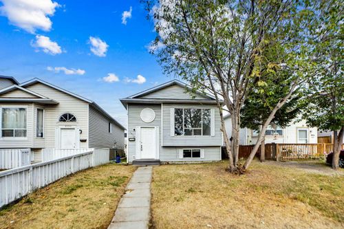 6032 Martingrove Rd Ne, Calgary, AB, T3J2M8 | Card Image