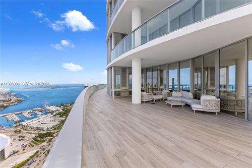 ph-5201-851 Ne 1st Ave, Miami, FL, 33132-1863 | Card Image