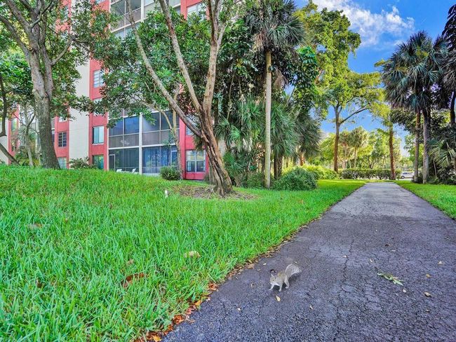 APT-601 - 2200 S Cypress Bend Dr, Condo with 2 bedrooms, 2 bathrooms and null parking in Pompano Beach FL | Image 24