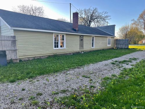 4321 Beach St, Akron, MI, 48701-9618 | Card Image