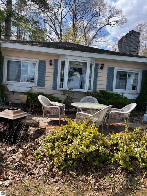 2374 Northeast Drive, Tawas City, MI, 48763 | Card Image