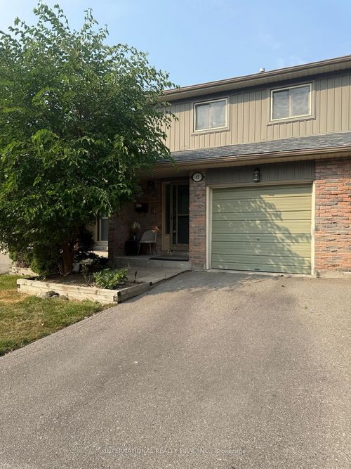 62-60 Hanson Rd, Mississauga, ON, L5B2P6 | Card Image