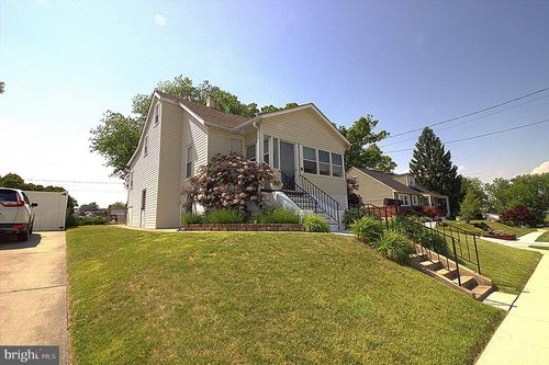 8614 Wendell Ave, PARKVILLE, MD, 21234-4243 | Card Image