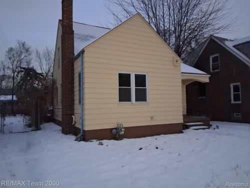 20200 Greeley St, Highland Park, MI, 48203-1284 | Card Image