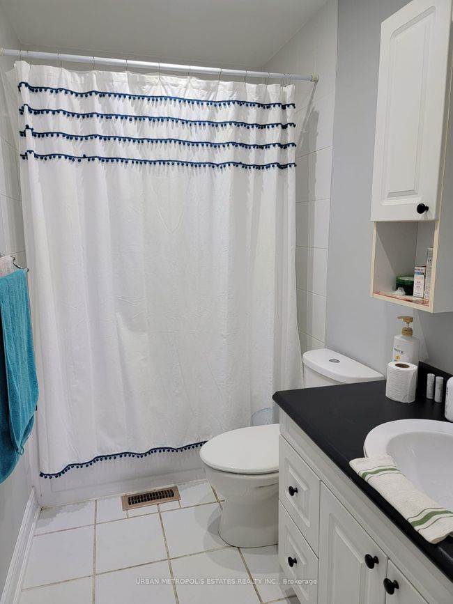 30 Joshua Crt, House other with 4 bedrooms, 3 bathrooms and 4 parking in Brampton ON | Image 6