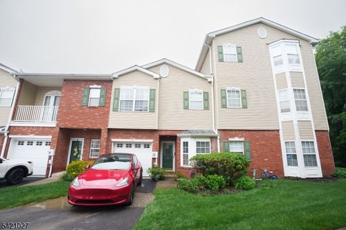 32 Windsor Dr, Lincoln Park, NJ, 07035-1730 | Card Image