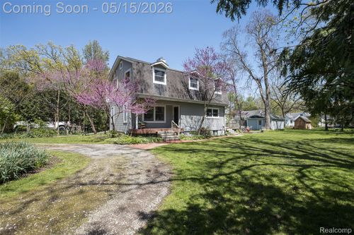 25425 6th St, Grosse Ile, MI, 48138-1805 | Card Image